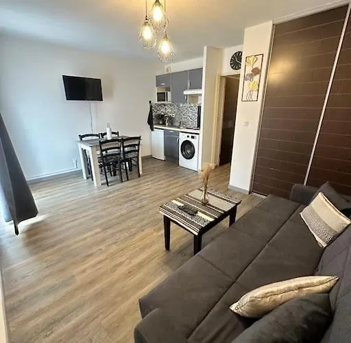 Lourdes Home Apartment *